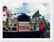 2006-03-05_14-44-52_Carnaval_28,0mm_F5,6_1_800_eme_DiMAGE A2 * 2560 x 1920 * (1.84MB)